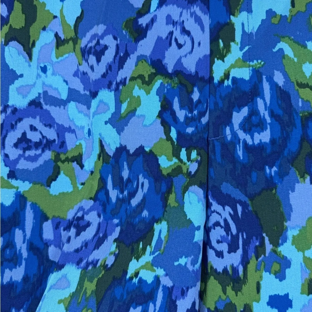 Issac Mizrahi Live! 24/7 Stretch Bermuda Swim Shorts Blue Floral 22WP